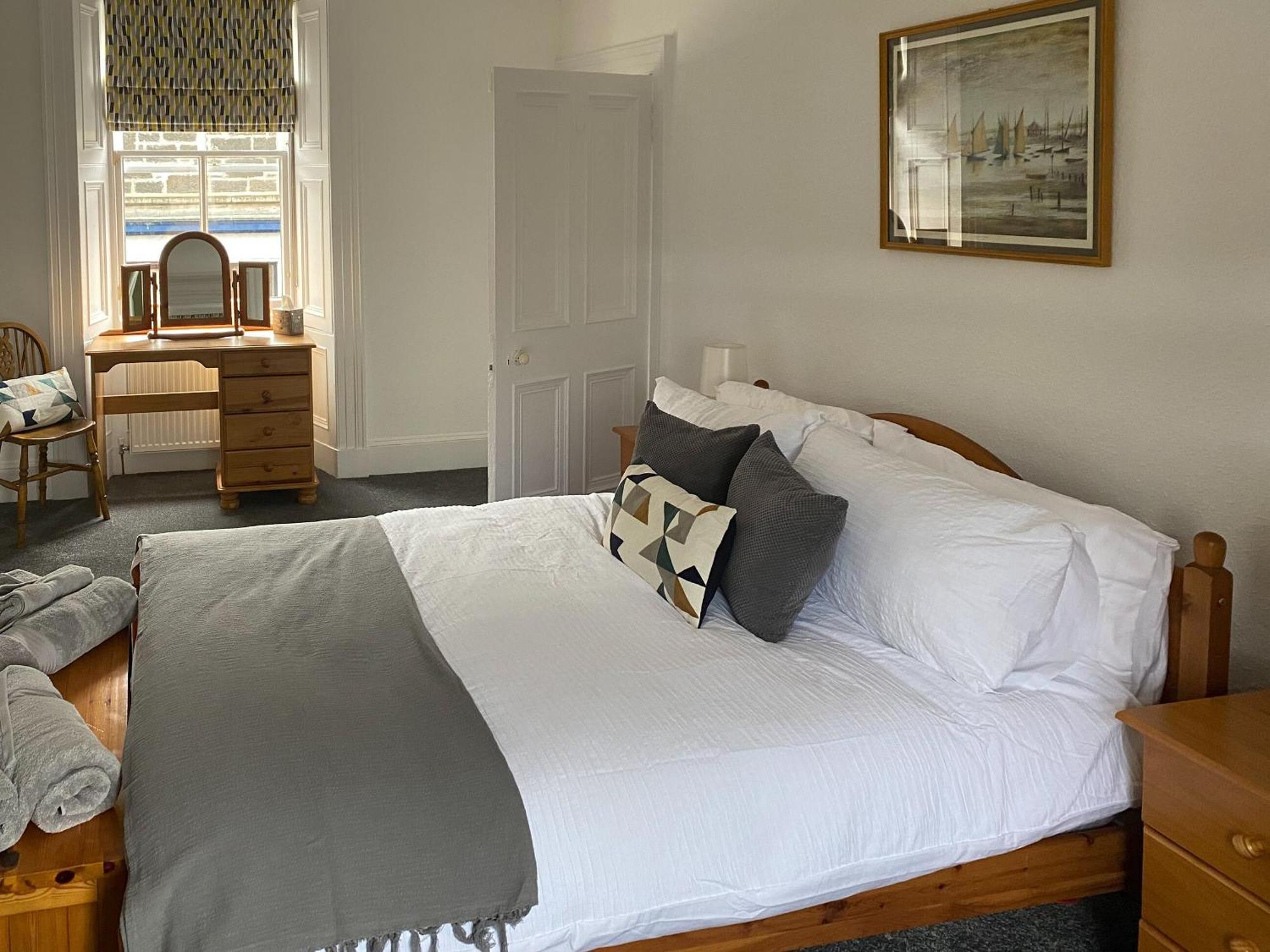 Arden House Villa คอมรี ภายนอก รูปภาพ